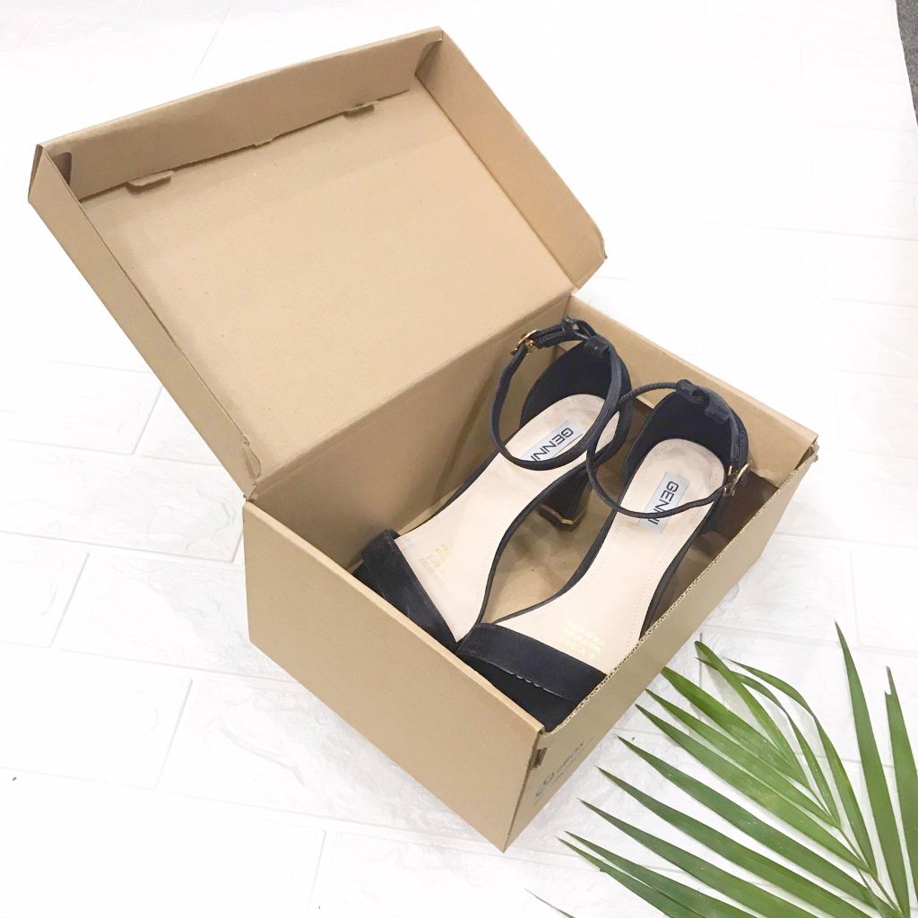Hộp giấy carton đựng giày nữ size 28x18x11 cm