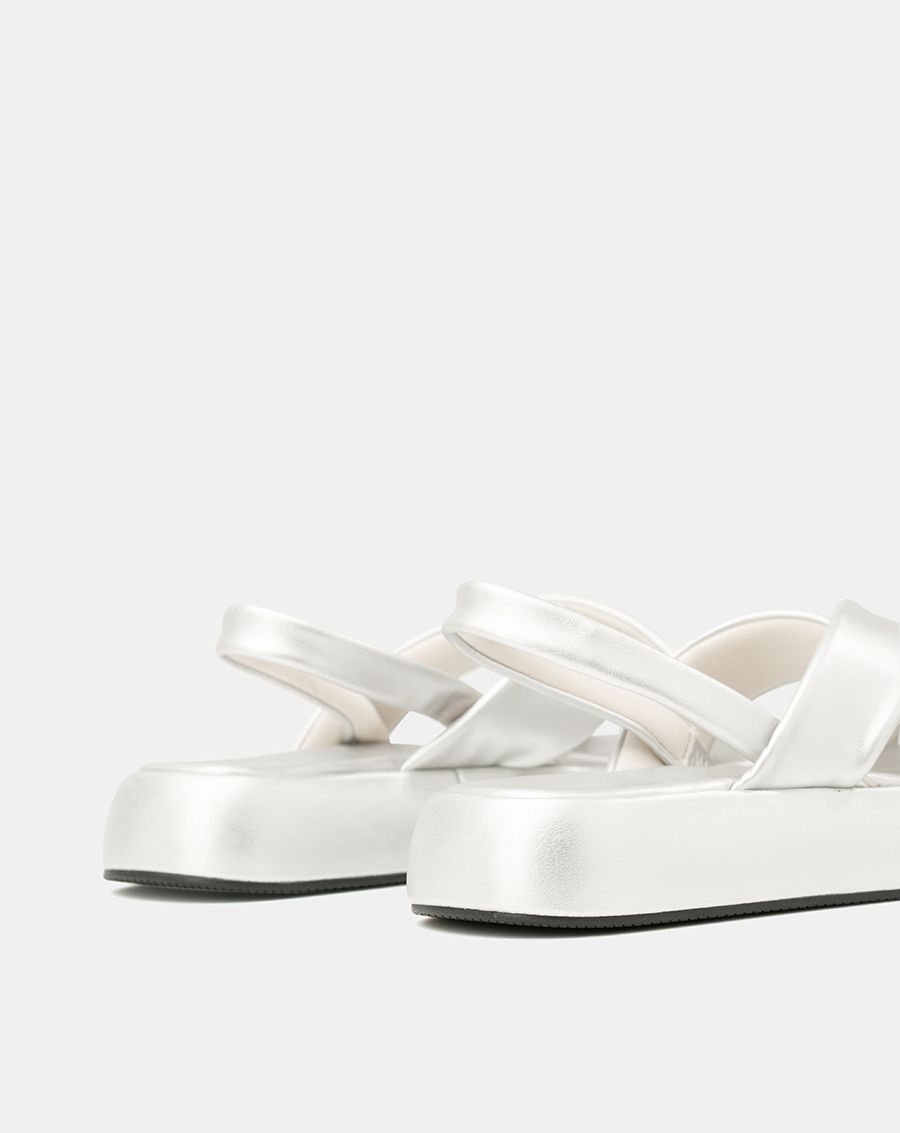 Giày Sandal Quai Chéo Hiệu Ứng Phồng