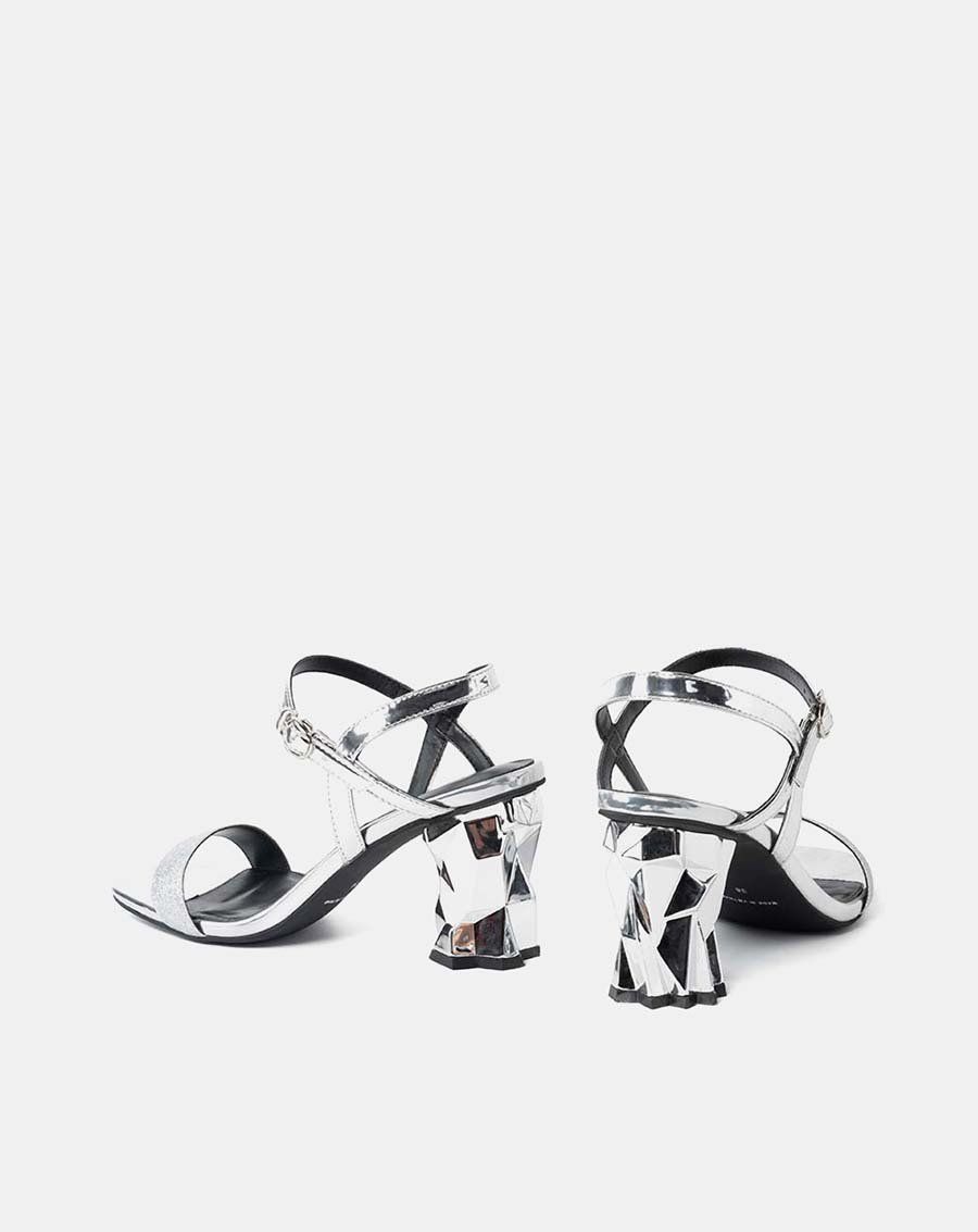 Giày sandal gót hình học