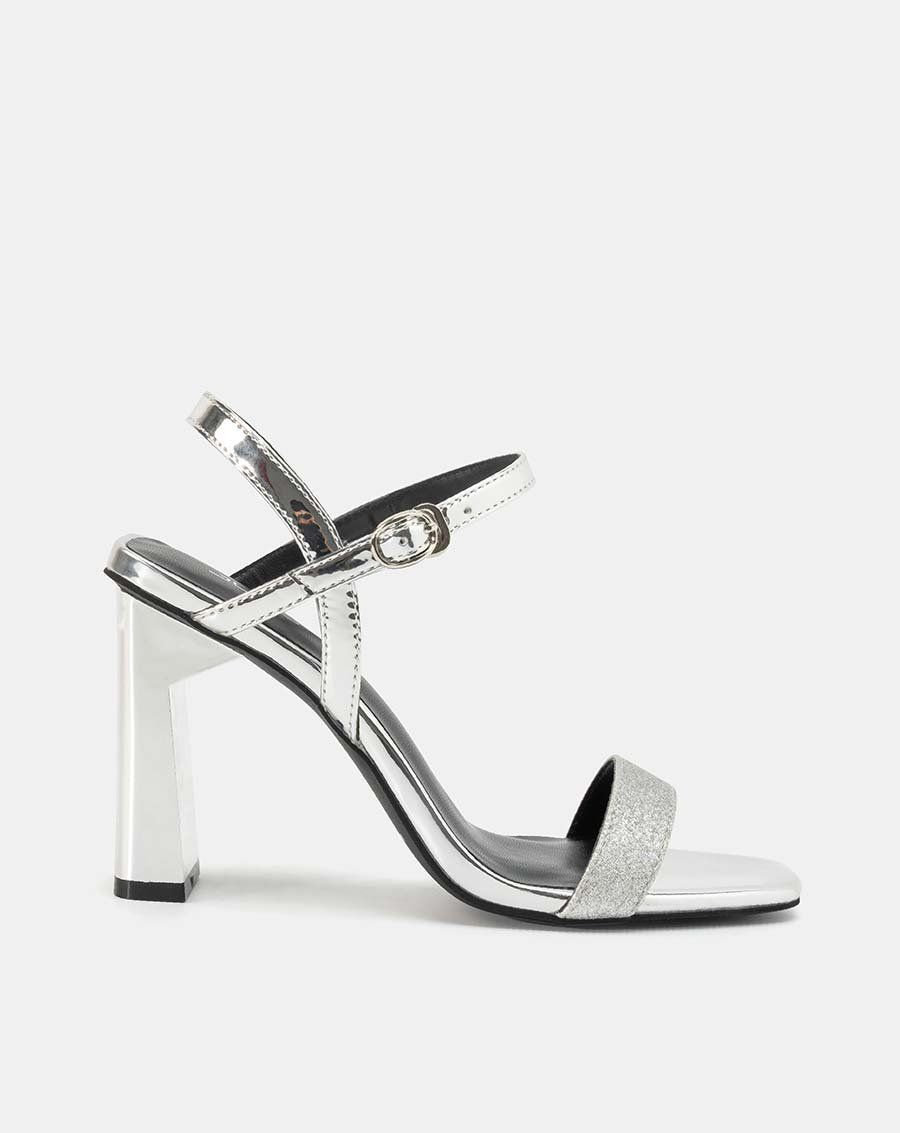 Giày sandal kim tuyến gót thô