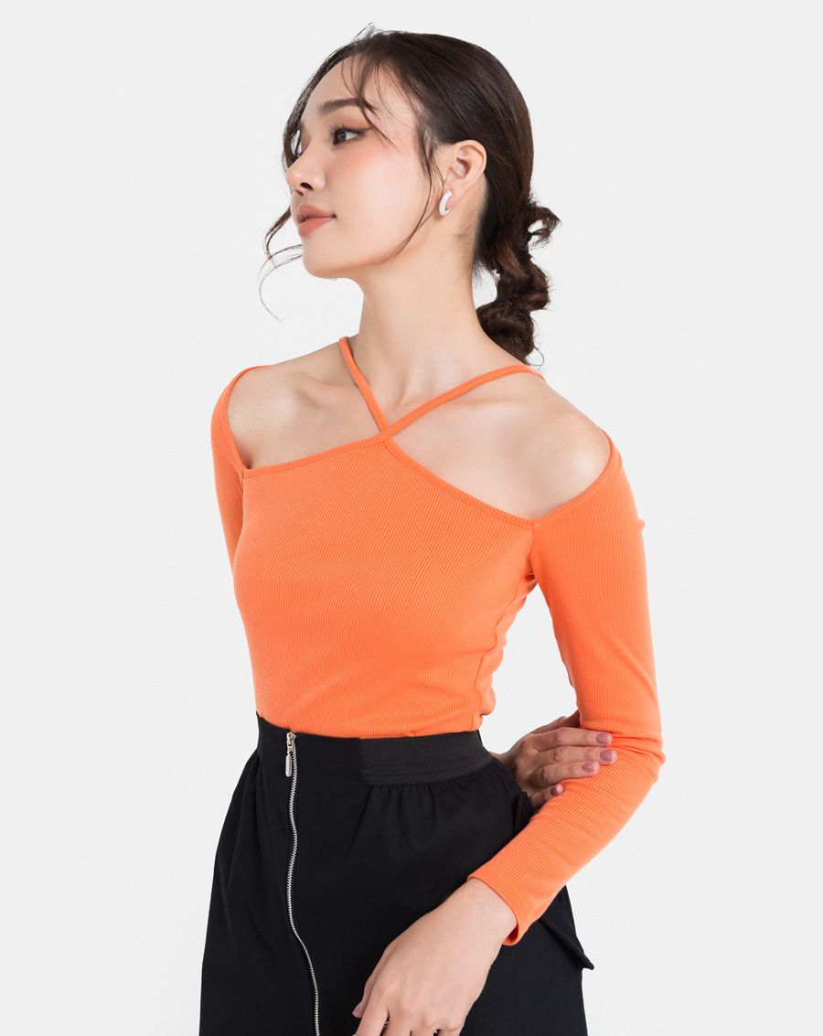 Áo thun dáng ôm cut out vai