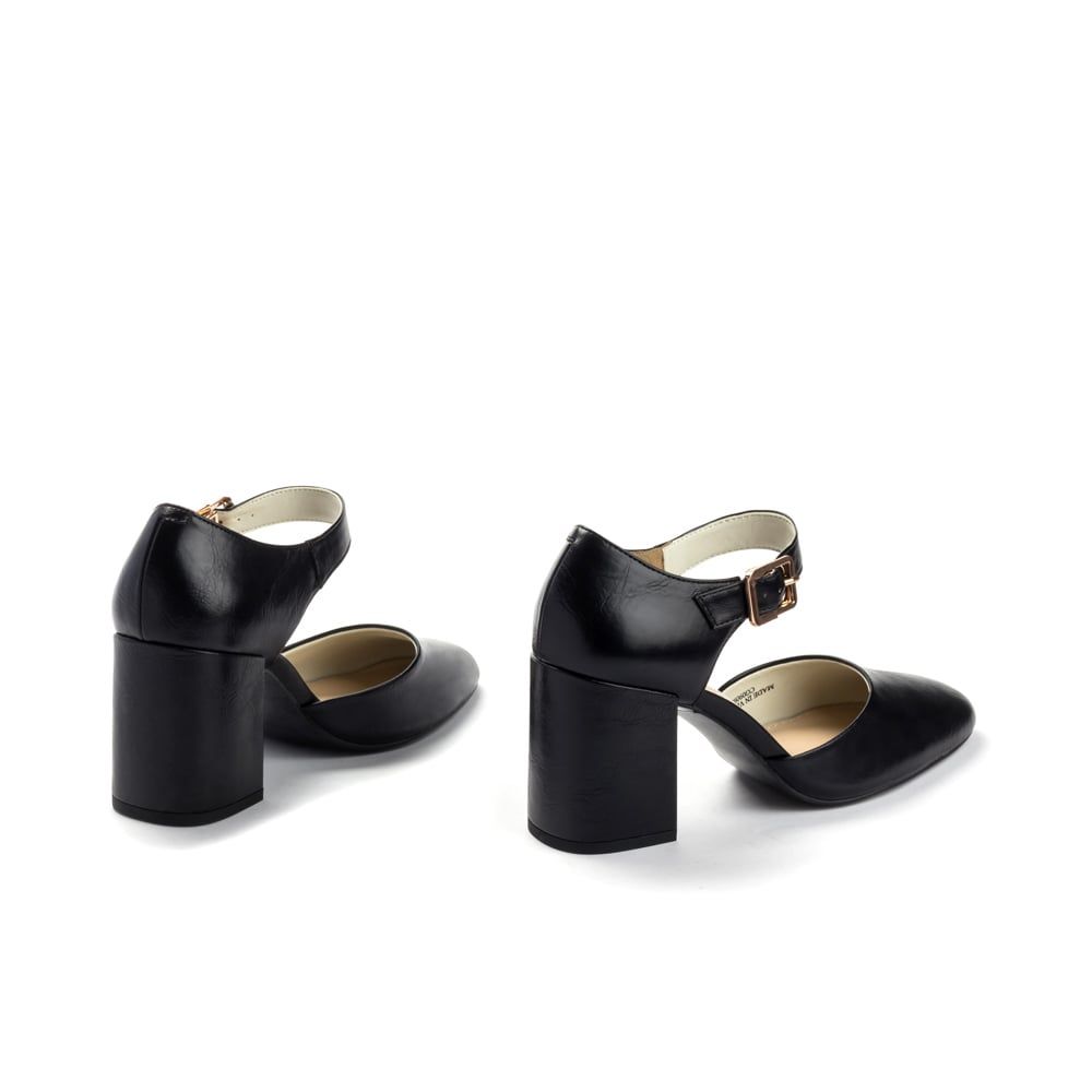 Giày Ankle strap kiểu dáng cơ bản CG09098