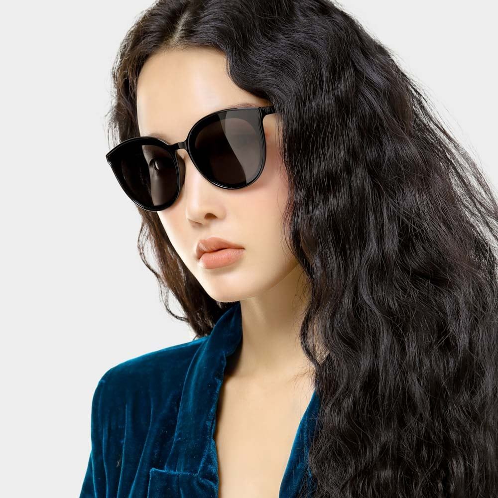 Mắt kính hình bướm gọng nhựa dày