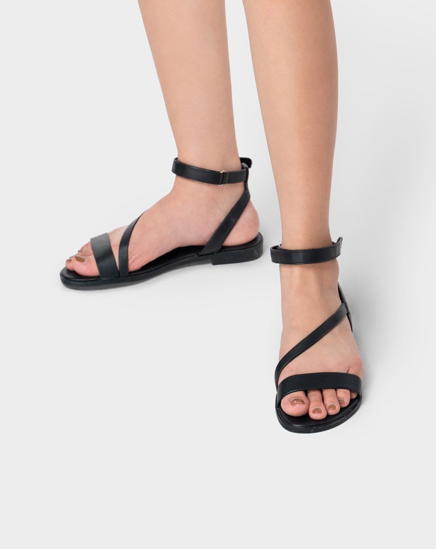 Giày sandal bệt quai ngang