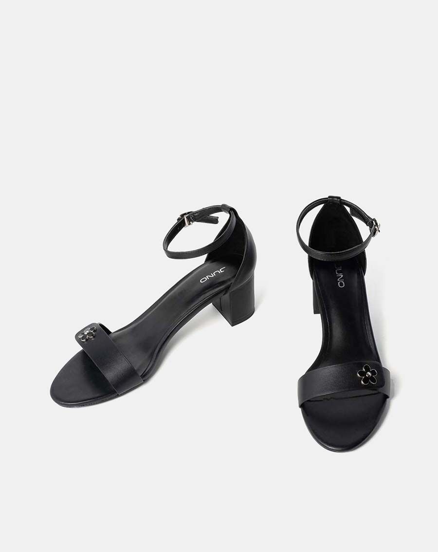 Giày sandal gót vuông đính hoa trang trí
