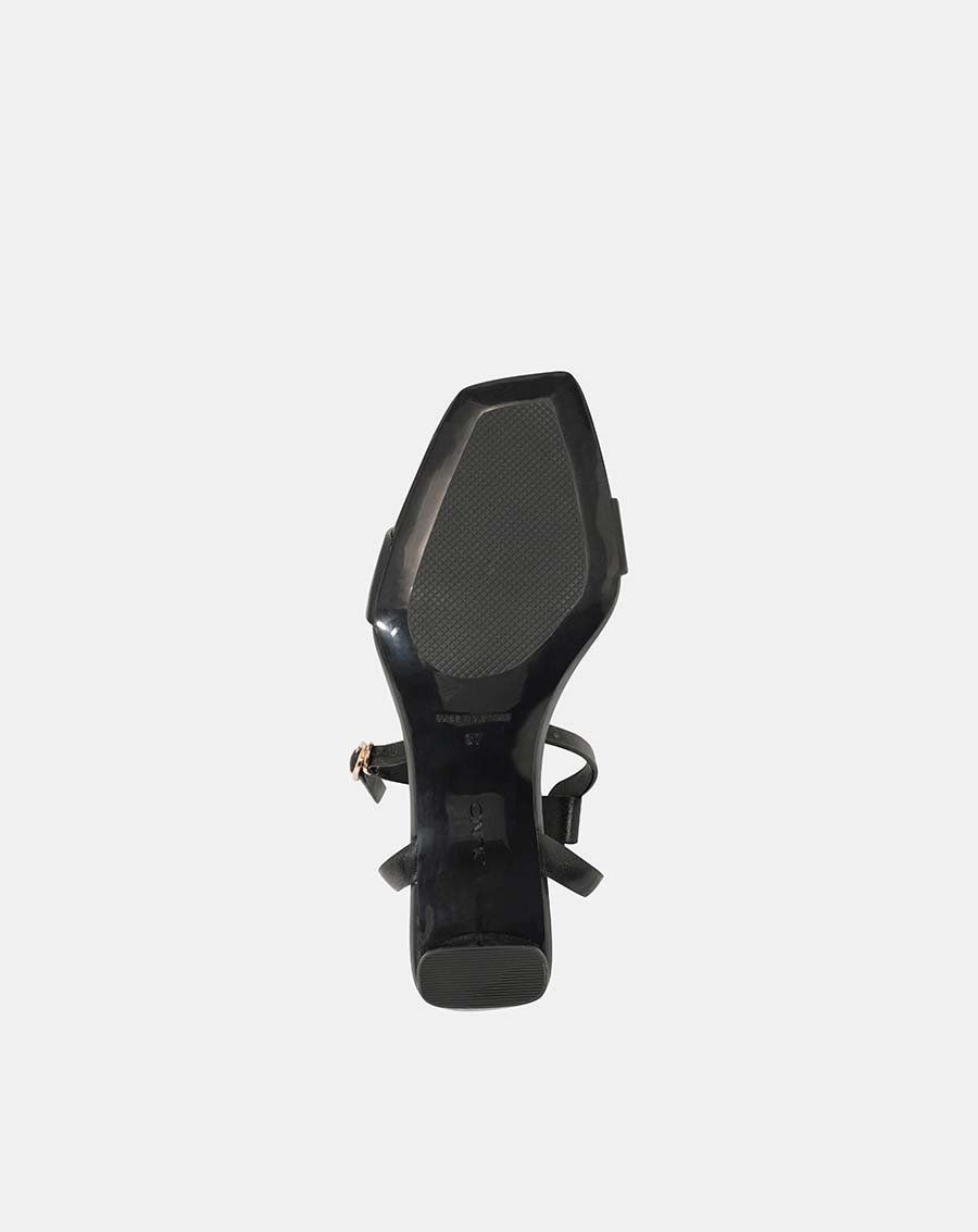 Giày sandal mũi vuông gót vuông ánh kim loại