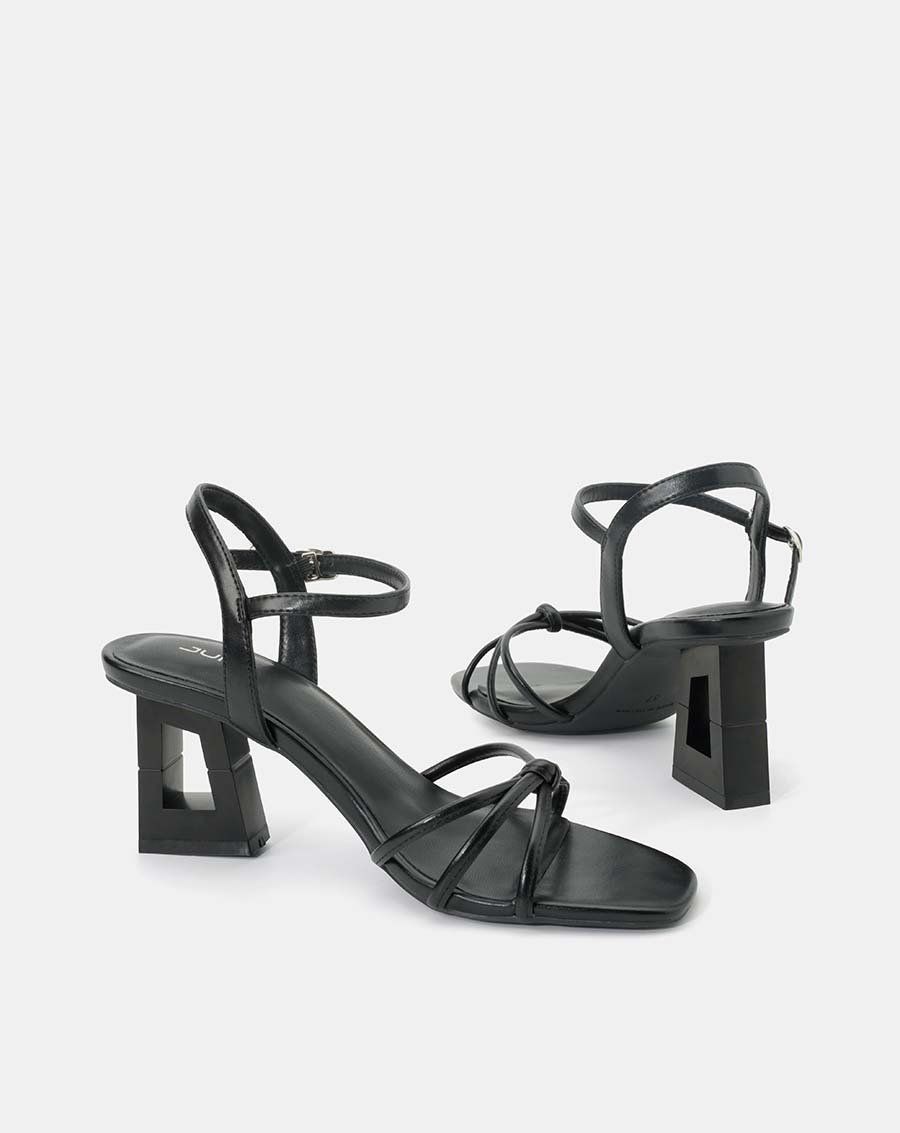 Giày sandal quai thắt nút