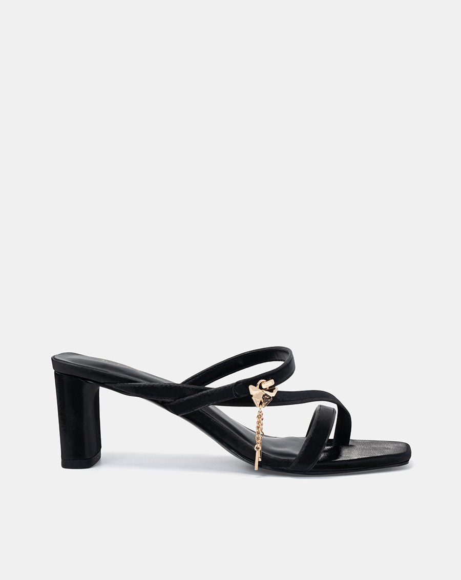 Giày Sandal Phối Khoá Butterfly