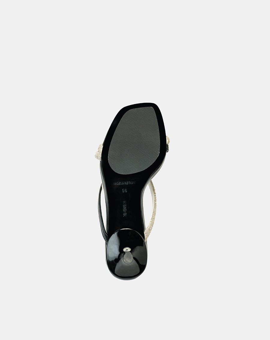 Giày Sandal Quai Đá