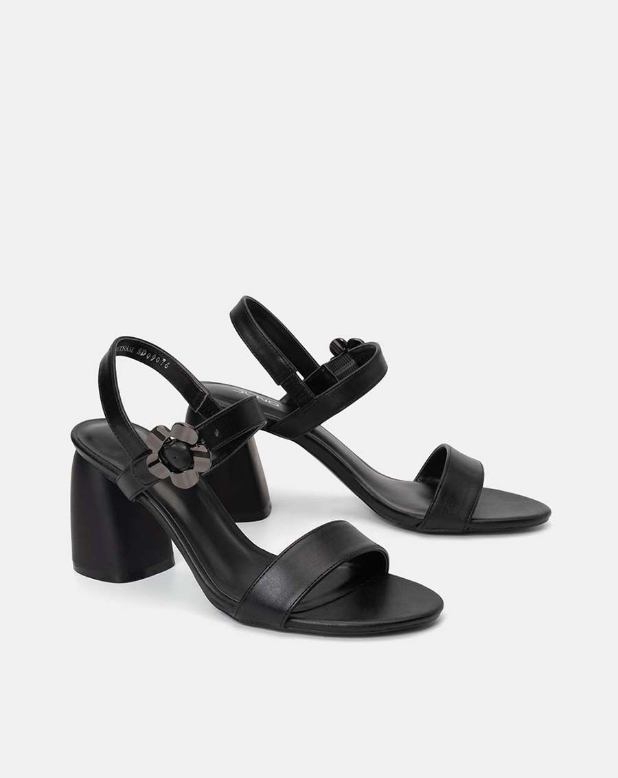 Giày sandal gót thô hoa trang trí