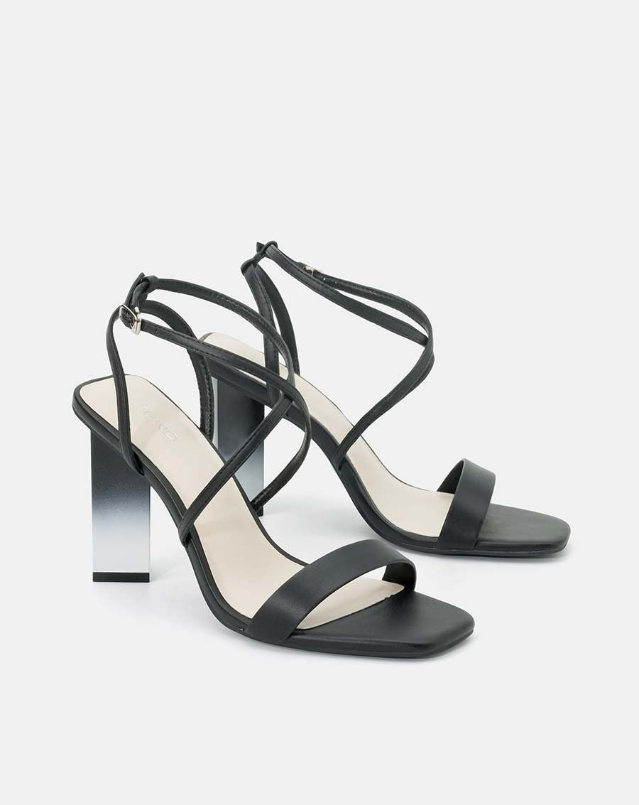 Giày sandal gót sơn chuyển màu