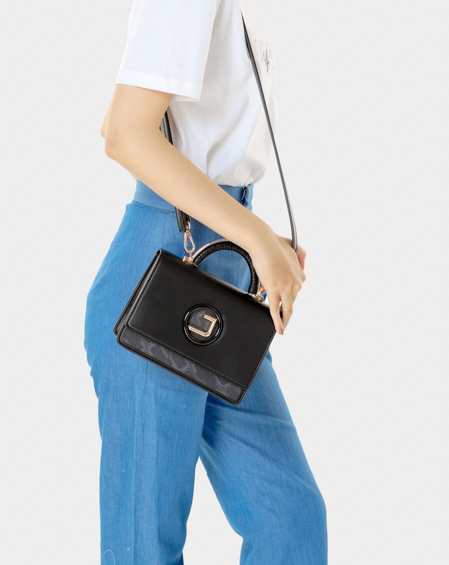 Túi xách nhỏ vuông góc họa tiết monogram
