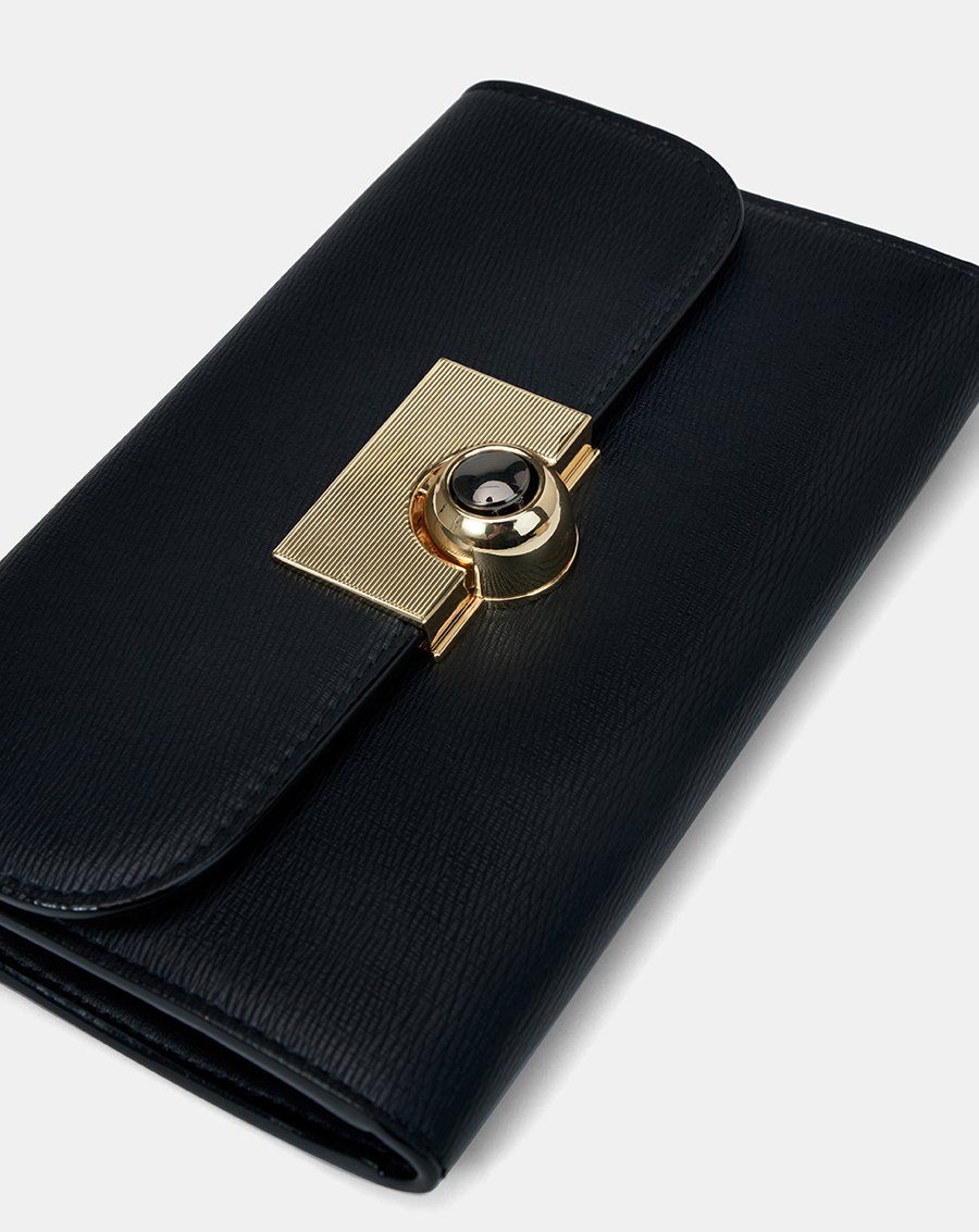 Ví Có Dây Đeo Khoá Trang Trí