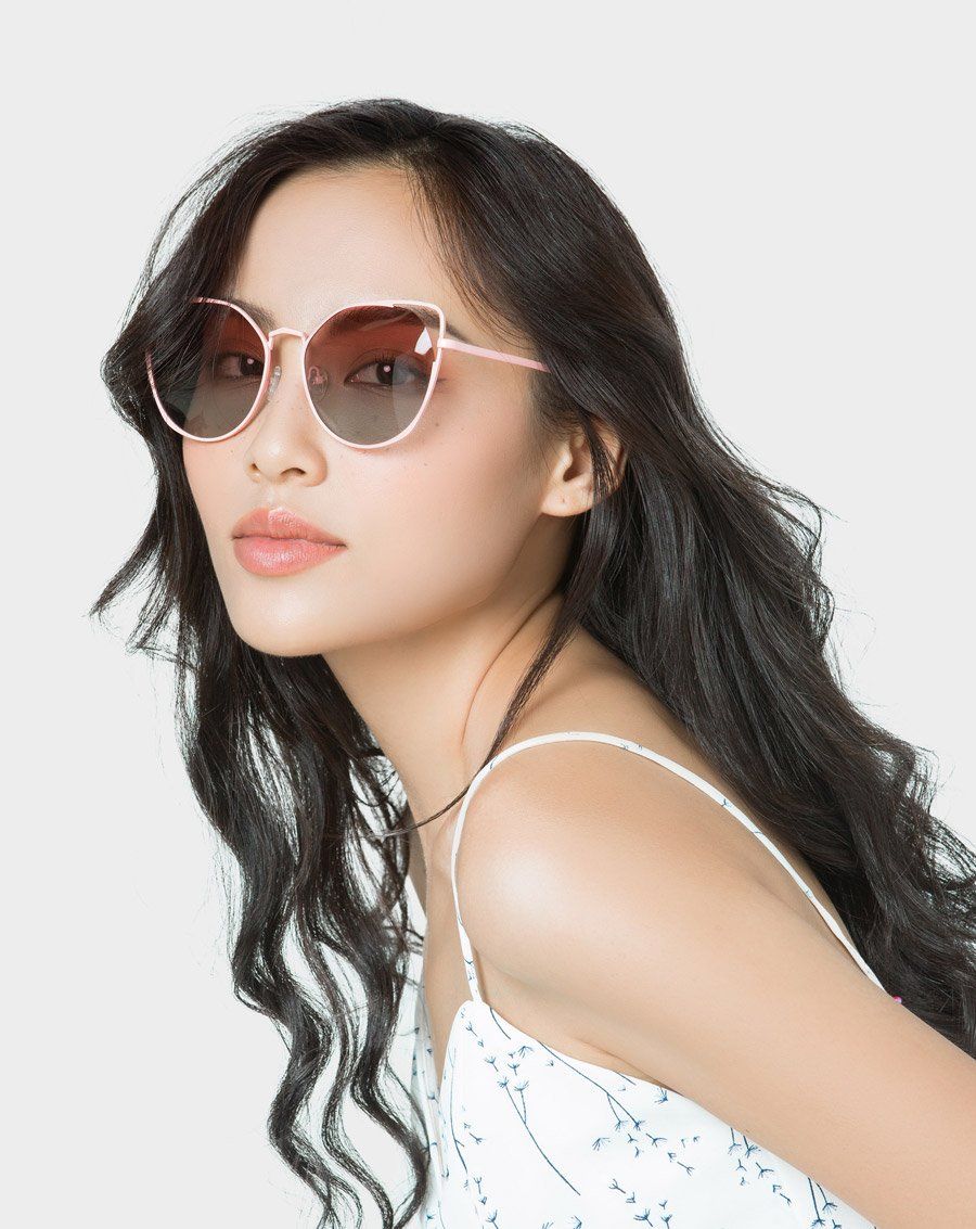 Mắt kính mắt mèo kim loại hở tròng