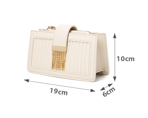 Túi xách nhỏ buckle flap trang trí khóa tua rua Túi xách nhỏ buckle flap trang trí khóa tua rua
