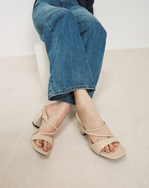 Giày Sandal Gót Vuông Phối Quai Kiểu