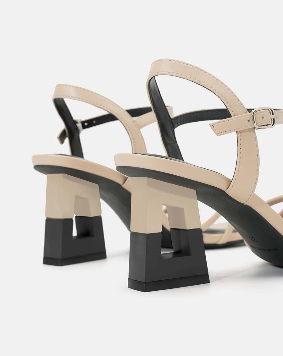 Giày sandal quai thắt nút