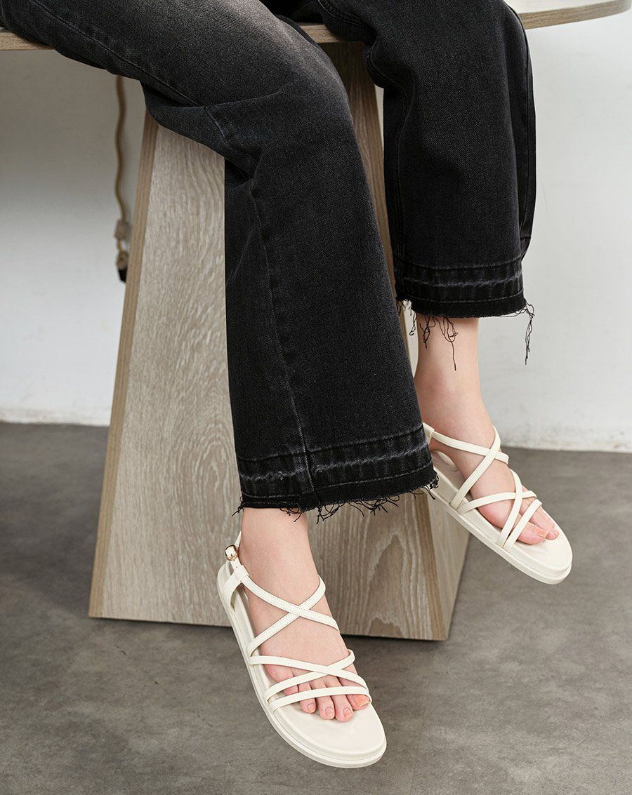 Giày Sandal Đế Bệt Quai Mảnh Chéo