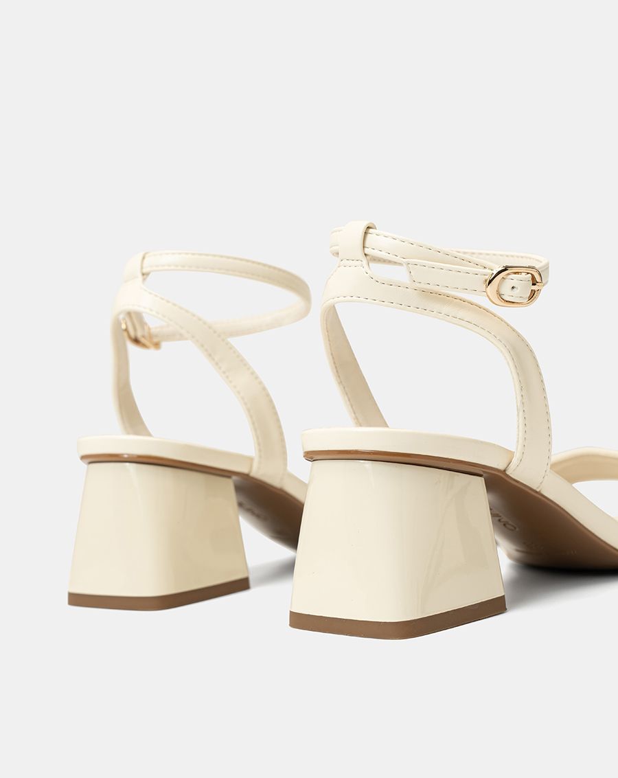 Giày Sandal Gót Vuông Phối Khóa Trang Trí