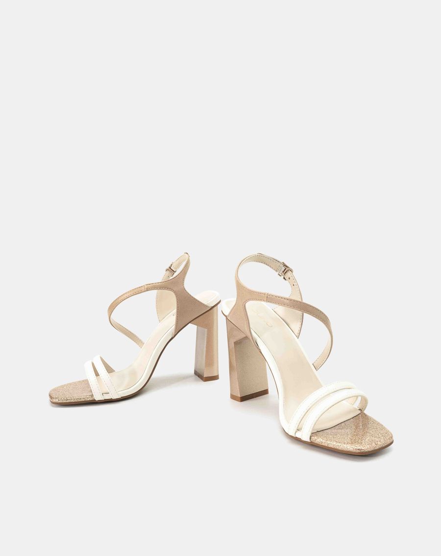 Giày sandal gót trụ phối trung tì kim tuyến