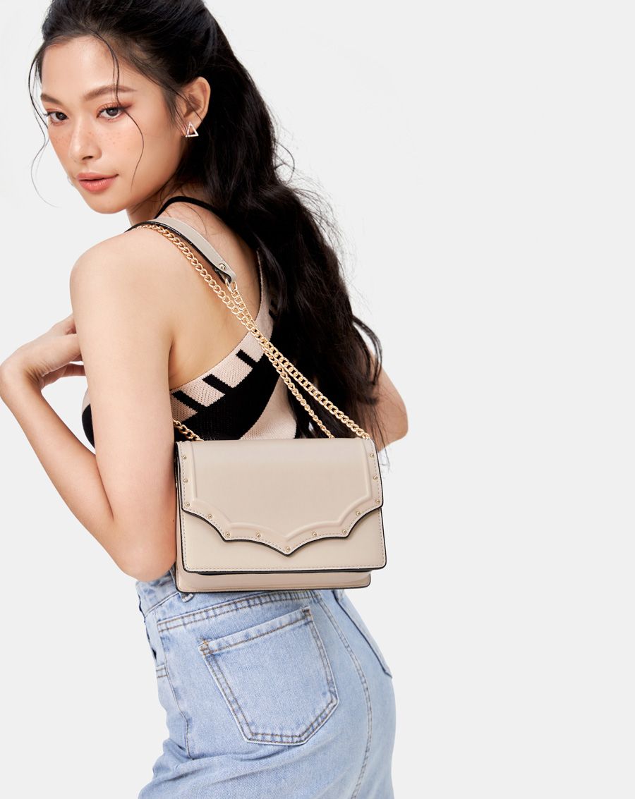 Túi xách nhỏ trang trí đinh tán