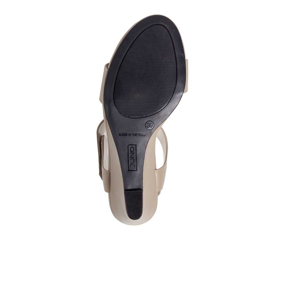 Giày xăng đan đế xuồng quai bản to DX07015