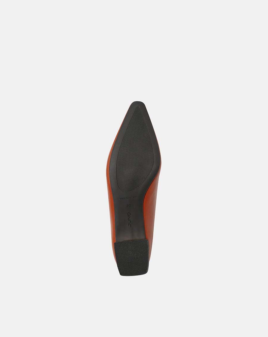 Giày cao gót pump mũi vuông