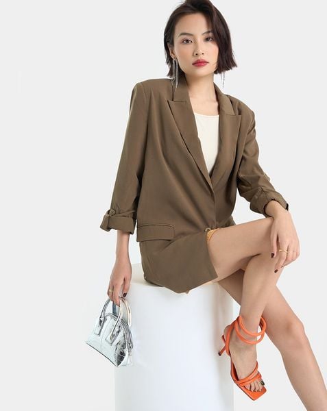 Áo blazer dáng oversized cơ bản