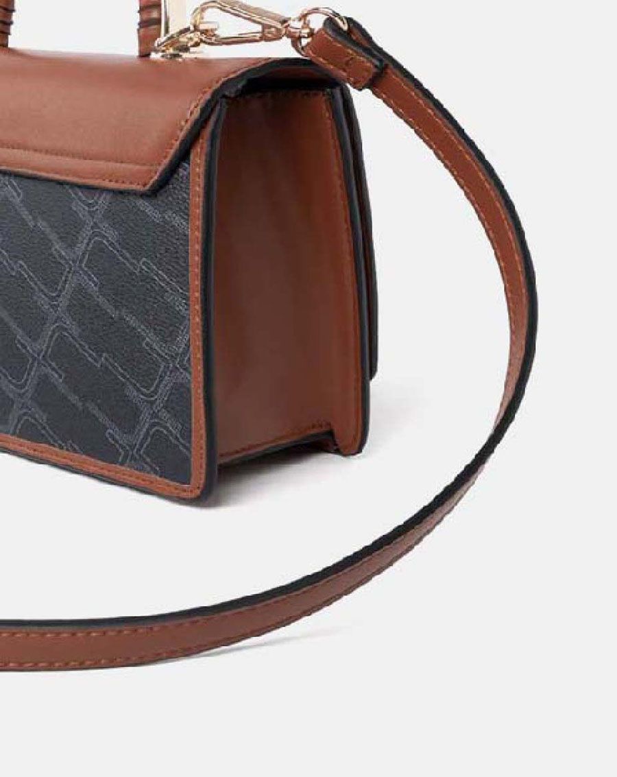 Túi xách nhỏ vuông góc họa tiết monogram
