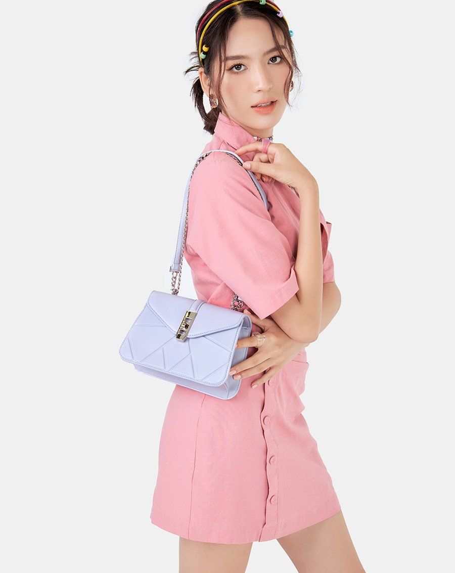 Túi xách nhỏ dập hoạ tiết butterfly