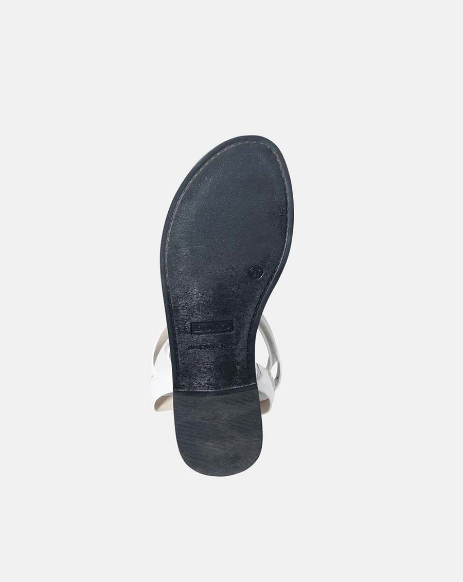 Giày sandal bệt quai ngang