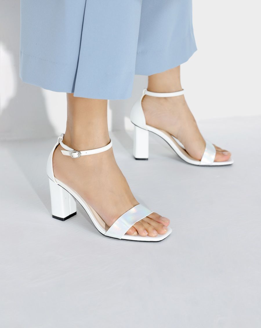 Giày sandal gót vuông phối si hologram