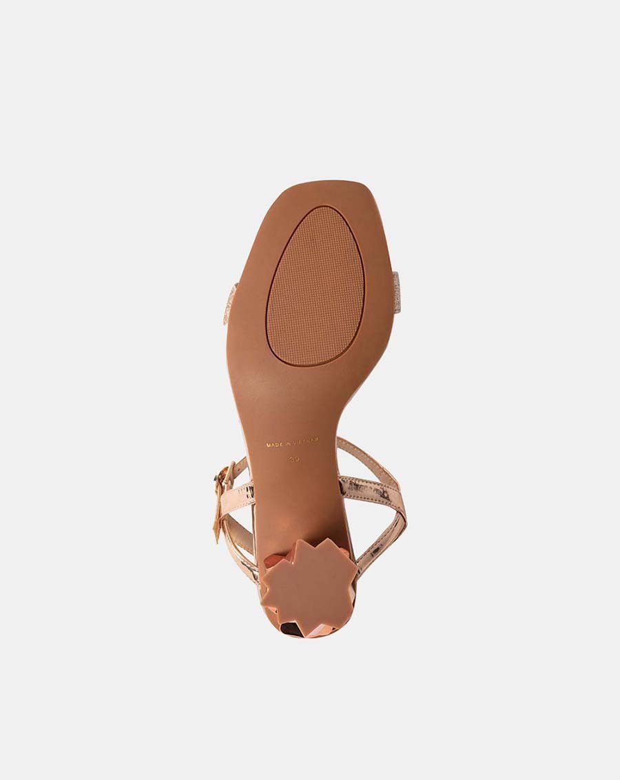 Giày sandal gót hình học
