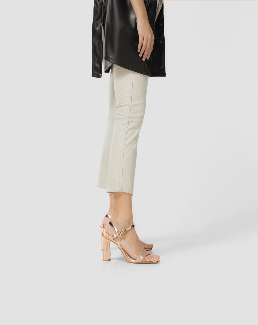 Giày sandal kim tuyến gót thô