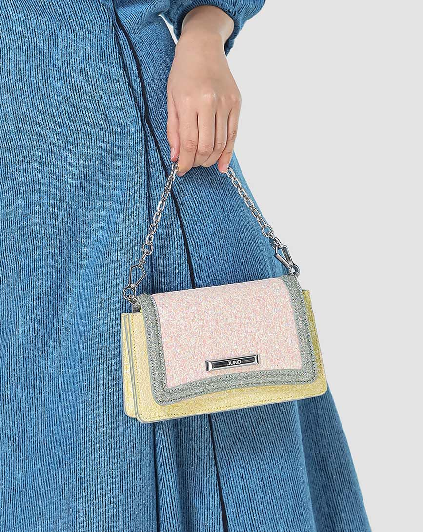 Túi xách nhỏ clutch có 2 thiết kế dây đeo