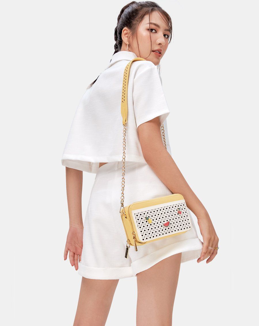 Túi xách nhỏ snapshot cắt lazer charm trang trí