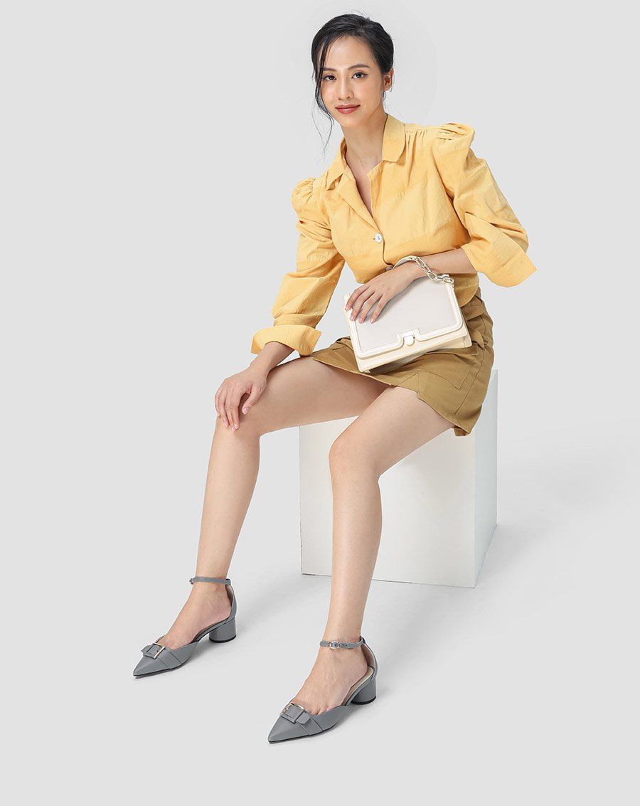 Giày cao gót gót trụ khóa trang trí