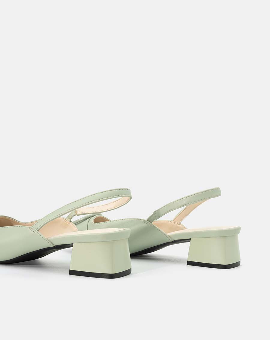 Giày cao gót slingback gắn khóa trang trí