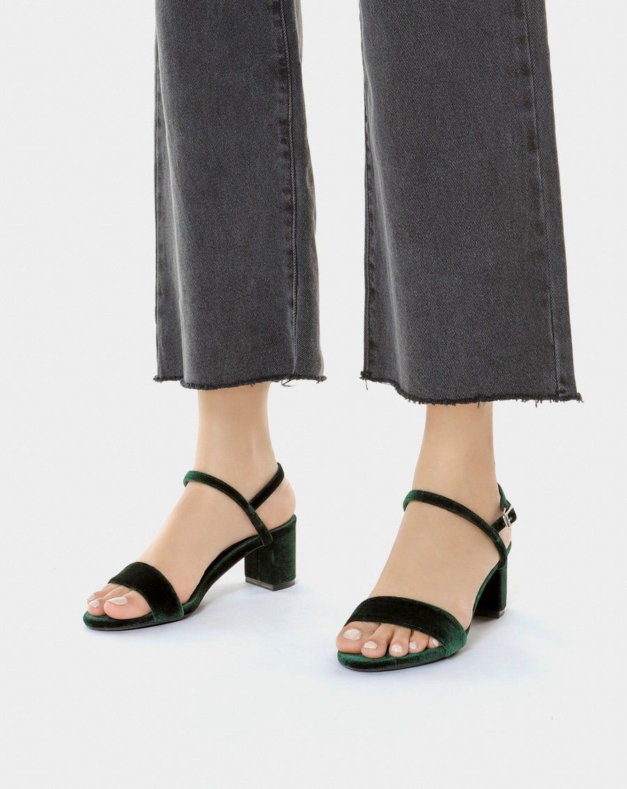 Giày sandal gót vuông