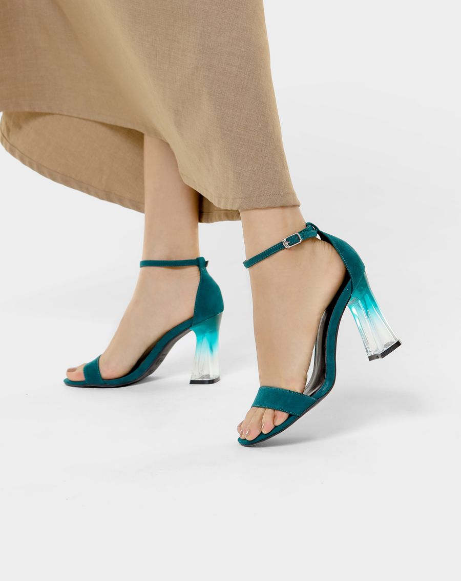 Giày sandal gót vuông chuyển màu