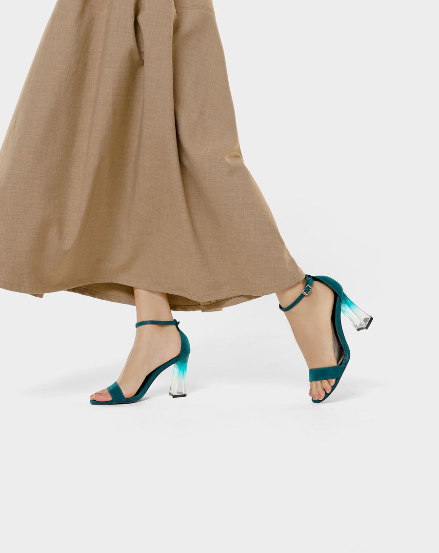Giày sandal gót vuông chuyển màu