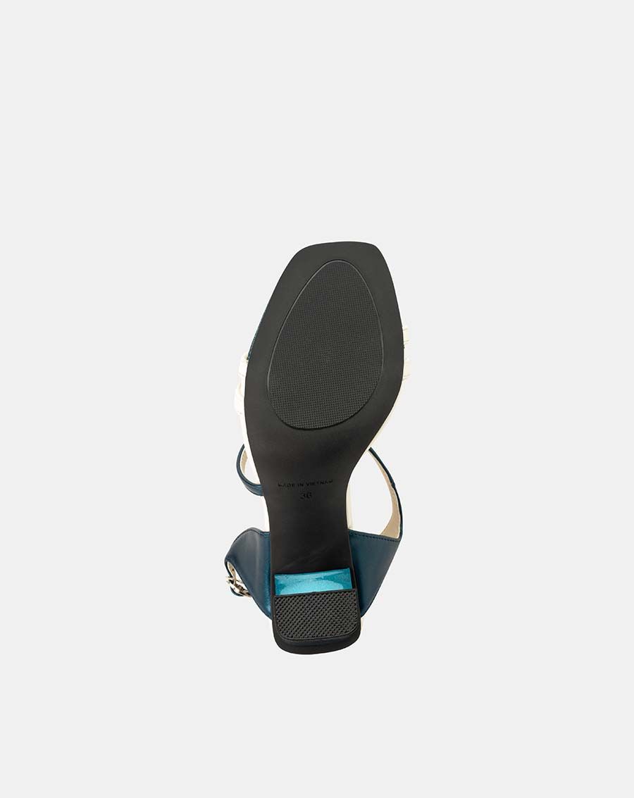 Giày sandal gót trụ phối trung tì kim tuyến