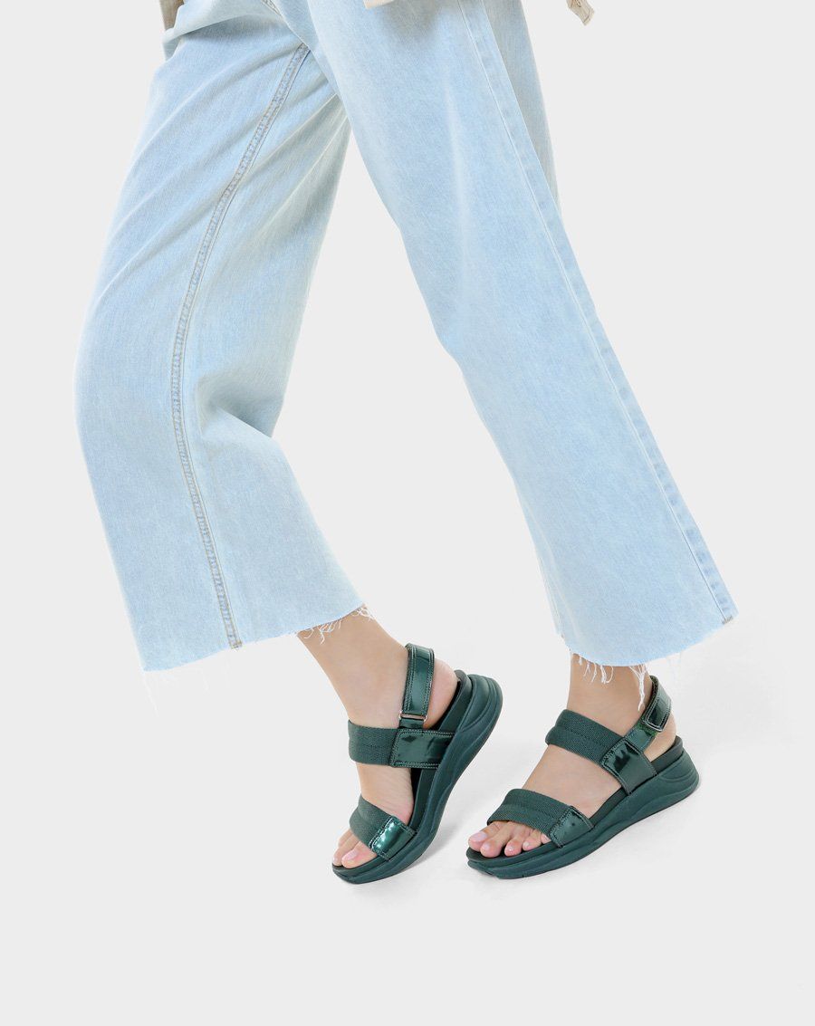 Giày xăng đan quai ngang đế thể thao SD05028
