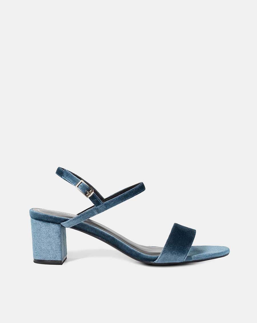 Giày sandal gót vuông