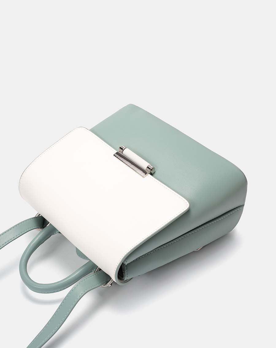 Balo top handle