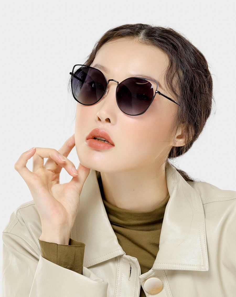 Mắt kính mắt mèo gọng kim loại mảnh