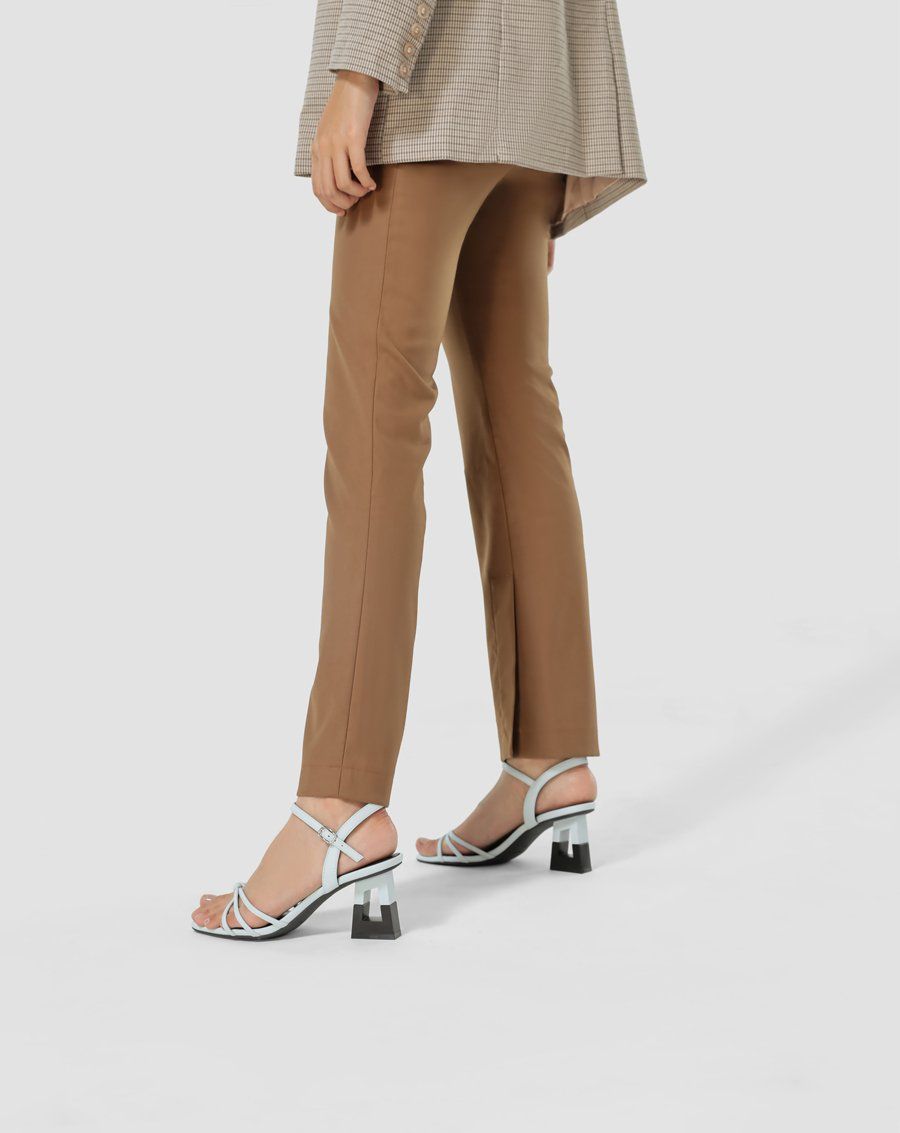 Giày sandal quai thắt nút