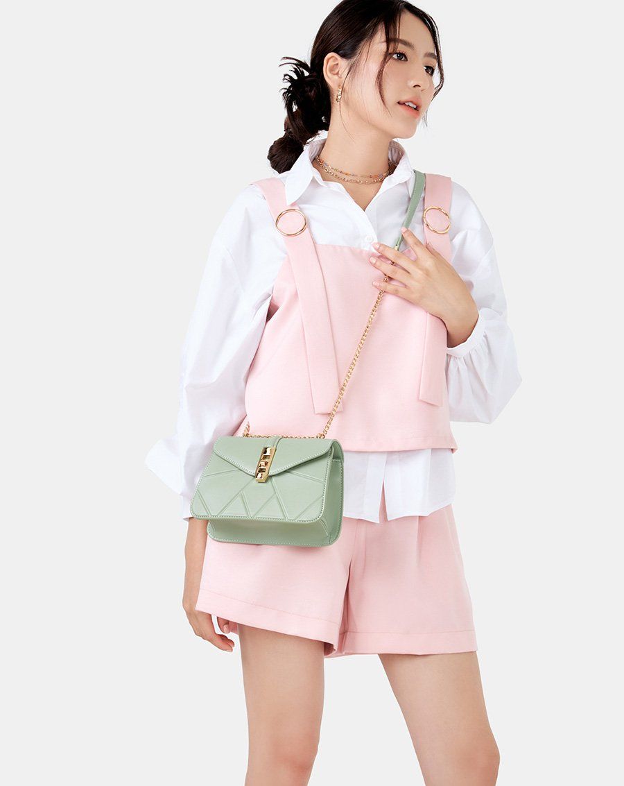 Túi xách nhỏ dập hoạ tiết butterfly