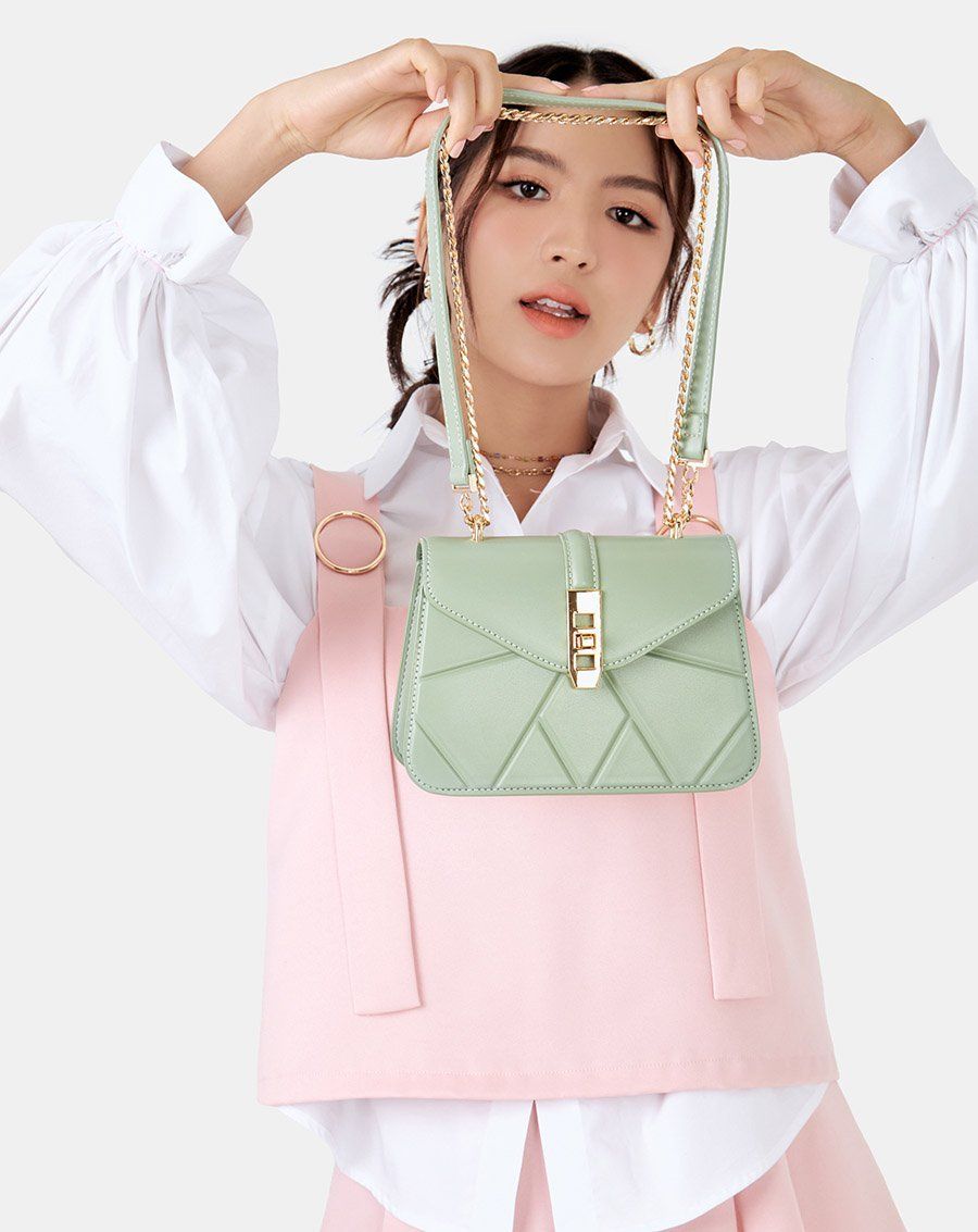 Túi xách nhỏ dập hoạ tiết butterfly