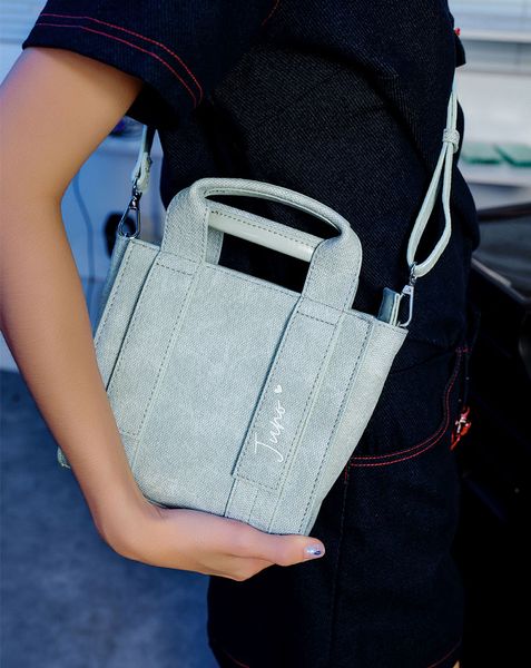 Túi Xách Nhỏ Top Handle Trang Trí Logo Cách Điệu